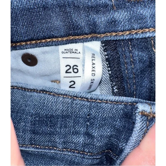 Ann Taylor Loft Women’s Dark Wash Denim Relaxed Fit Skinny Jean Size 26/2 - Picture 10 of 12